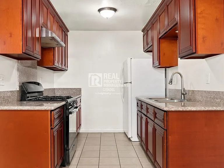 3009 Canyon Crest Dr #A — Photo 30