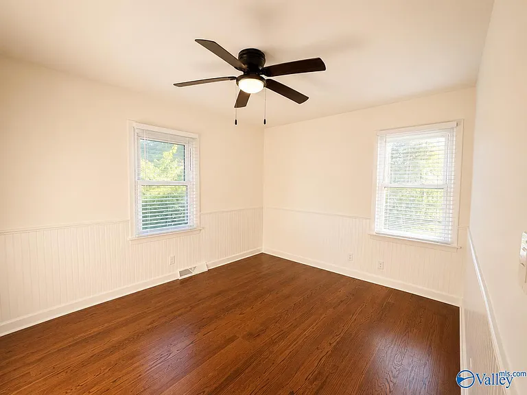 515 Warner St NW — Photo 14