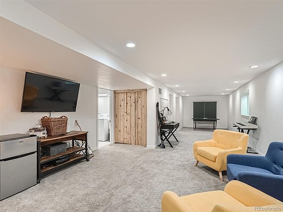 4th image of 10389 Owens Cir