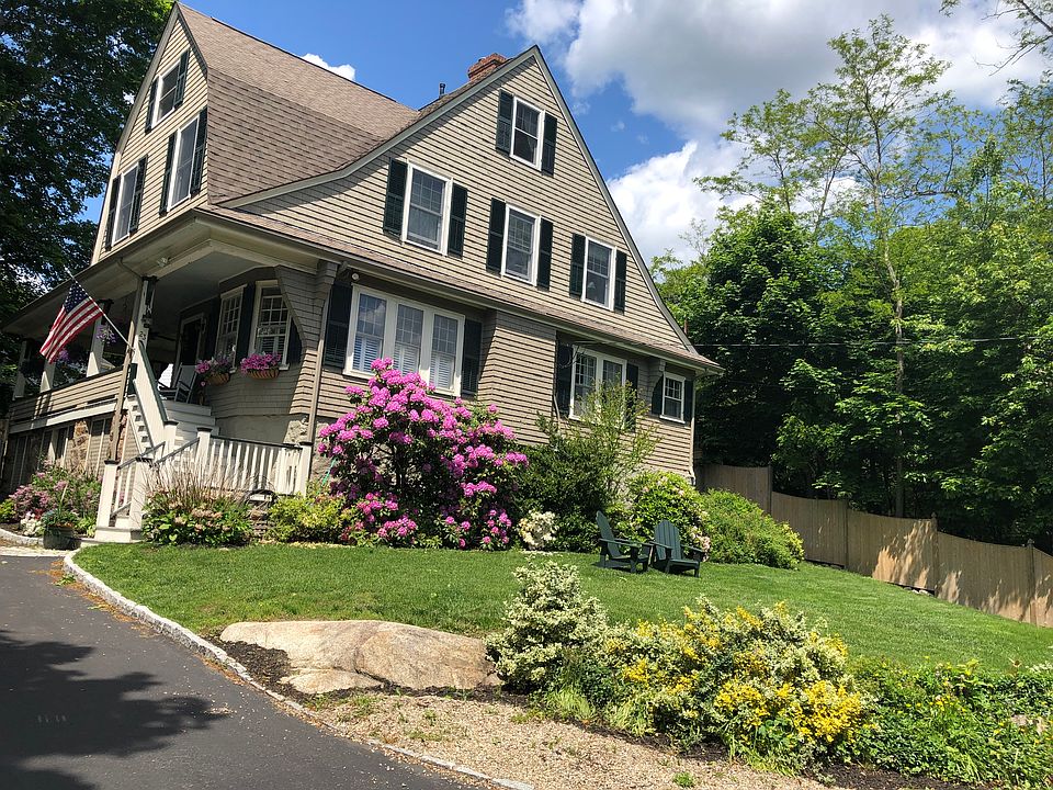 2nd image of 23 Sargent Ave