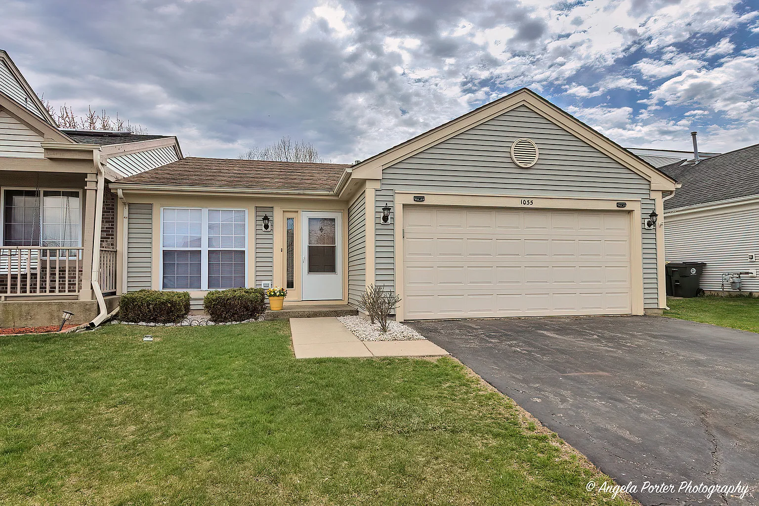 1035 Bugle Ln photo 1