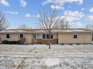 455 Olympic Dr, Waterloo, IA 50701