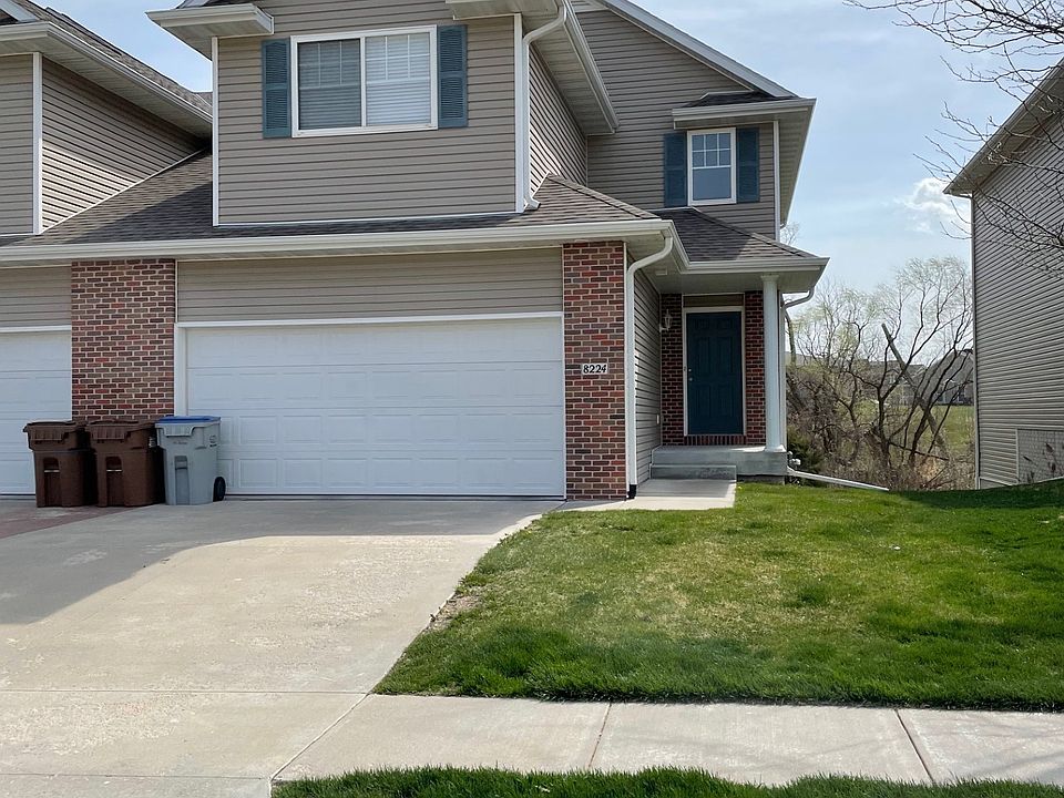 1st image of 8224 S 86th St