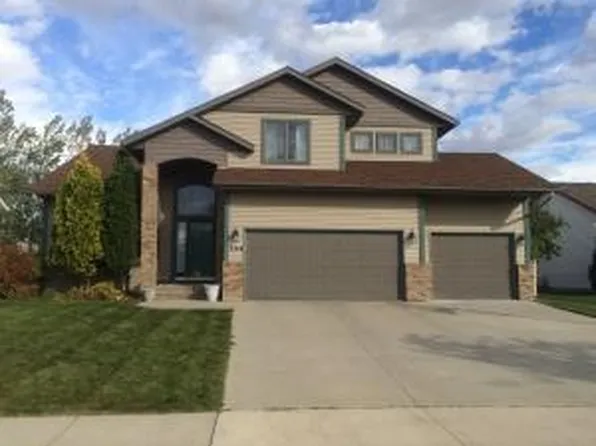 5514 14th St S, Fargo, ND 58104
