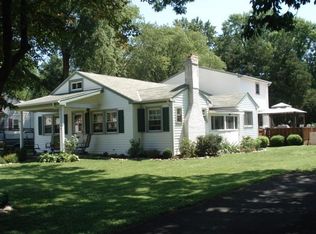 424 Pinecrest Rd, Springfield, PA 19064