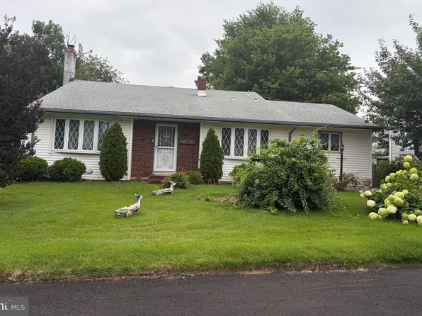 8460 Sheppard Rd, Pennsauken, NJ 08110