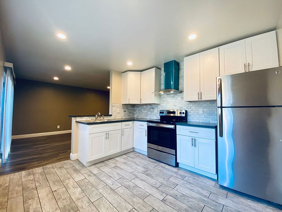1st image of 25013-25021 Cypress Ave #2