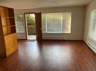 1727 13th Ave APT 4, Seattle, WA 98122