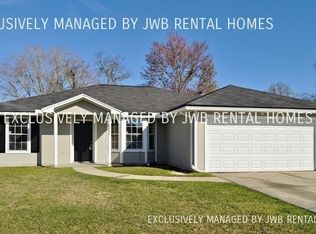 8261 Sailmaker Ln, Jacksonville, FL 32210