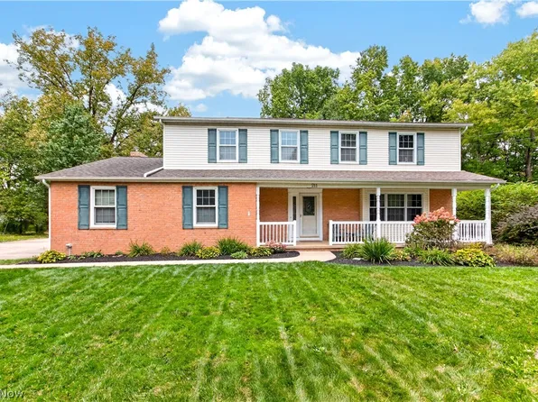 211 Beacon Hill Blvd, Northfield, OH 44067
