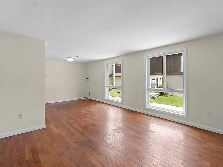 10289 Daystar Ct — Photo 5