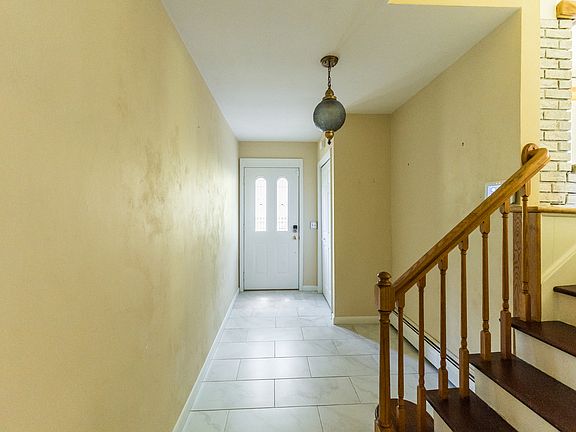 2nd image of 82 Terrace Dr