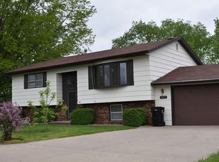 1103 W Mary St, Ottumwa, IA 52501