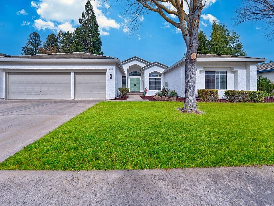 1st image of 9024 N Camden Dr