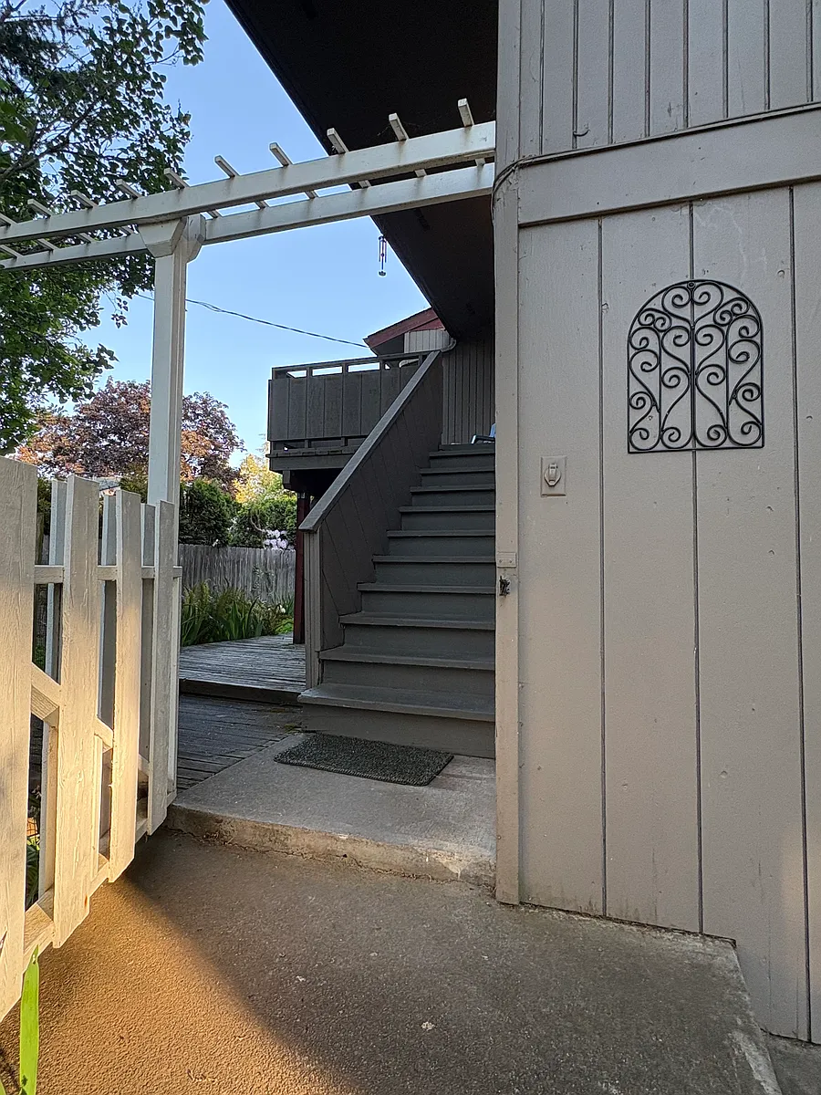 Building Photo - 1790 W 24th Ave