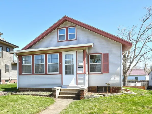2204 1st Ave, Perry, IA 50220