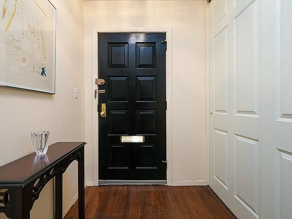 3rd image of 4431 Douglas Ave #Townhouse