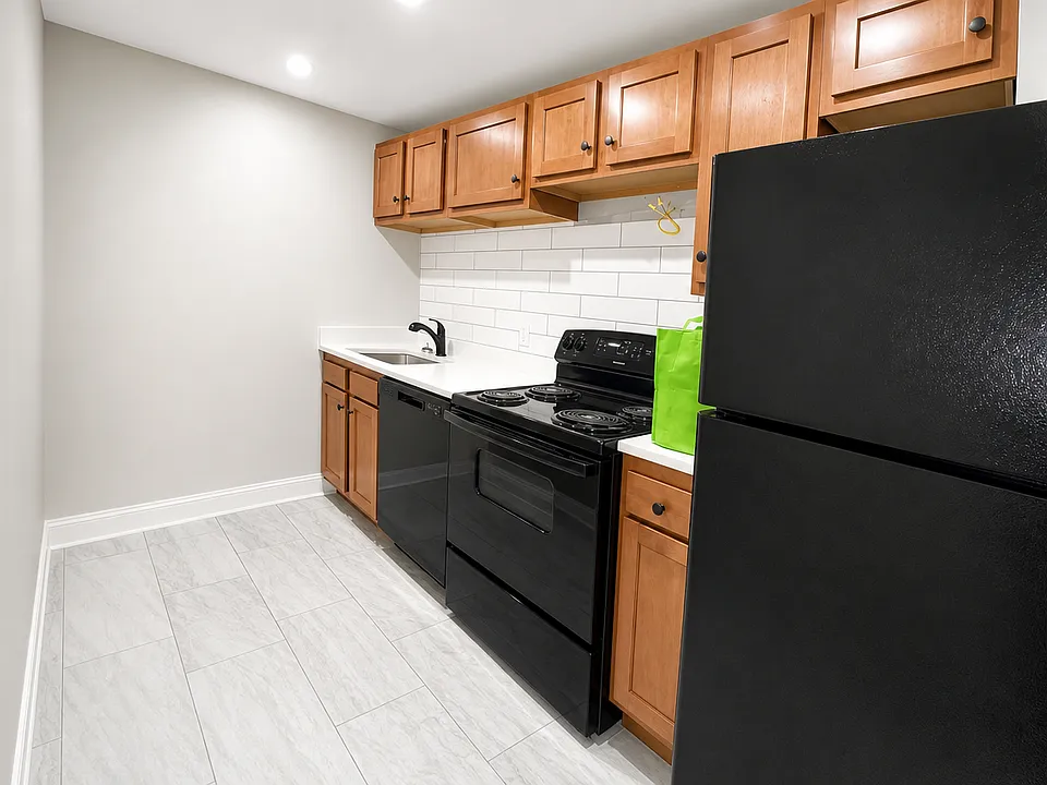 Modern - Unit 2R - 1BR