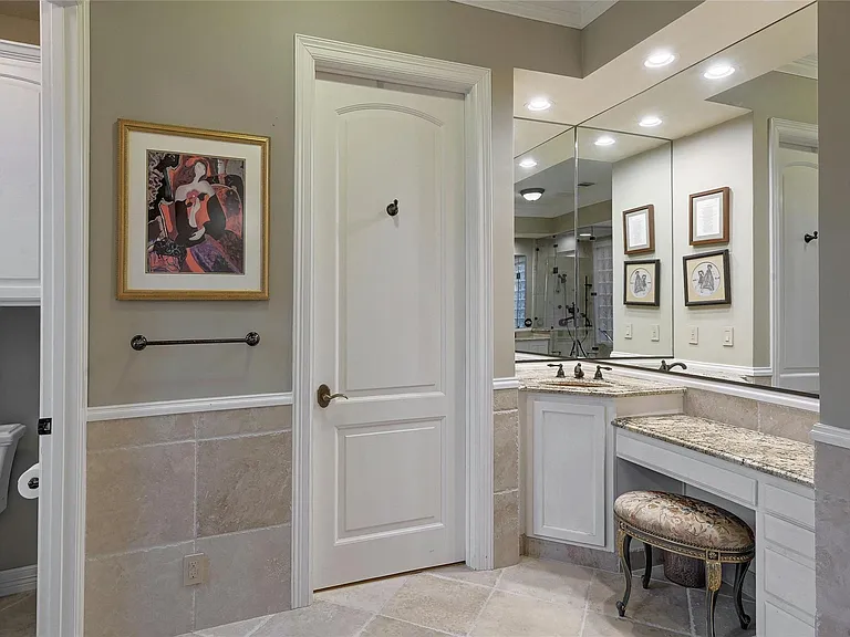 2305 Barton Creek Blvd #29 — Photo 23