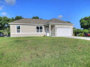 132 S Hickory St, Fellsmere, FL 32948