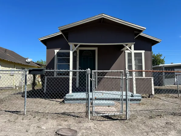 906 E Lee Ave, Kingsville, TX 78363