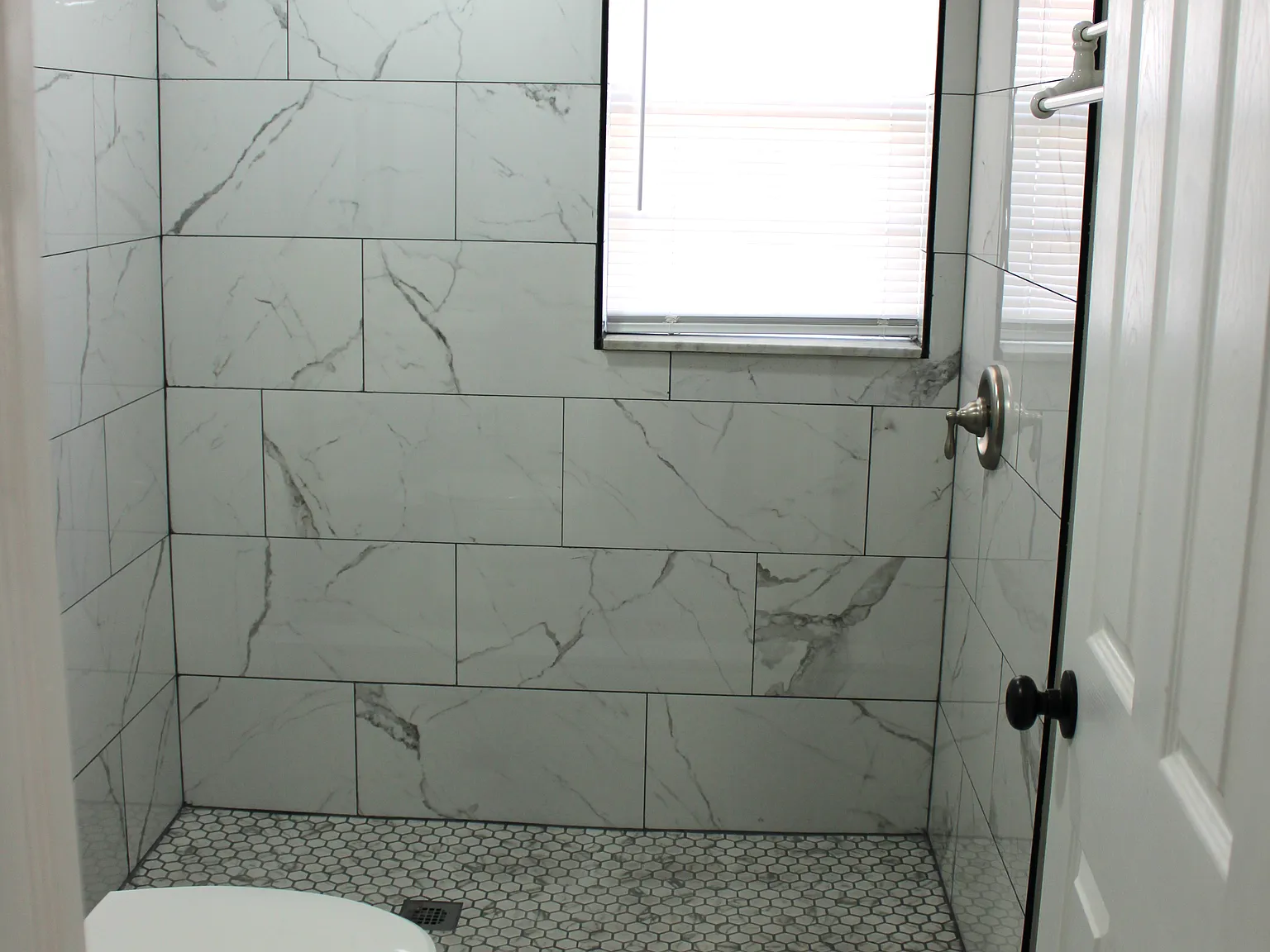 111 1/2 Noxon St — Photo 3