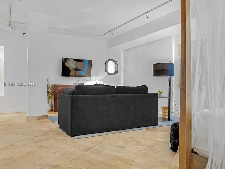 5781 Biscayne Blvd #Penthouse 3 — Photo 32