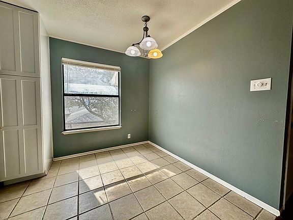 5th image of 804 Olympic Dr