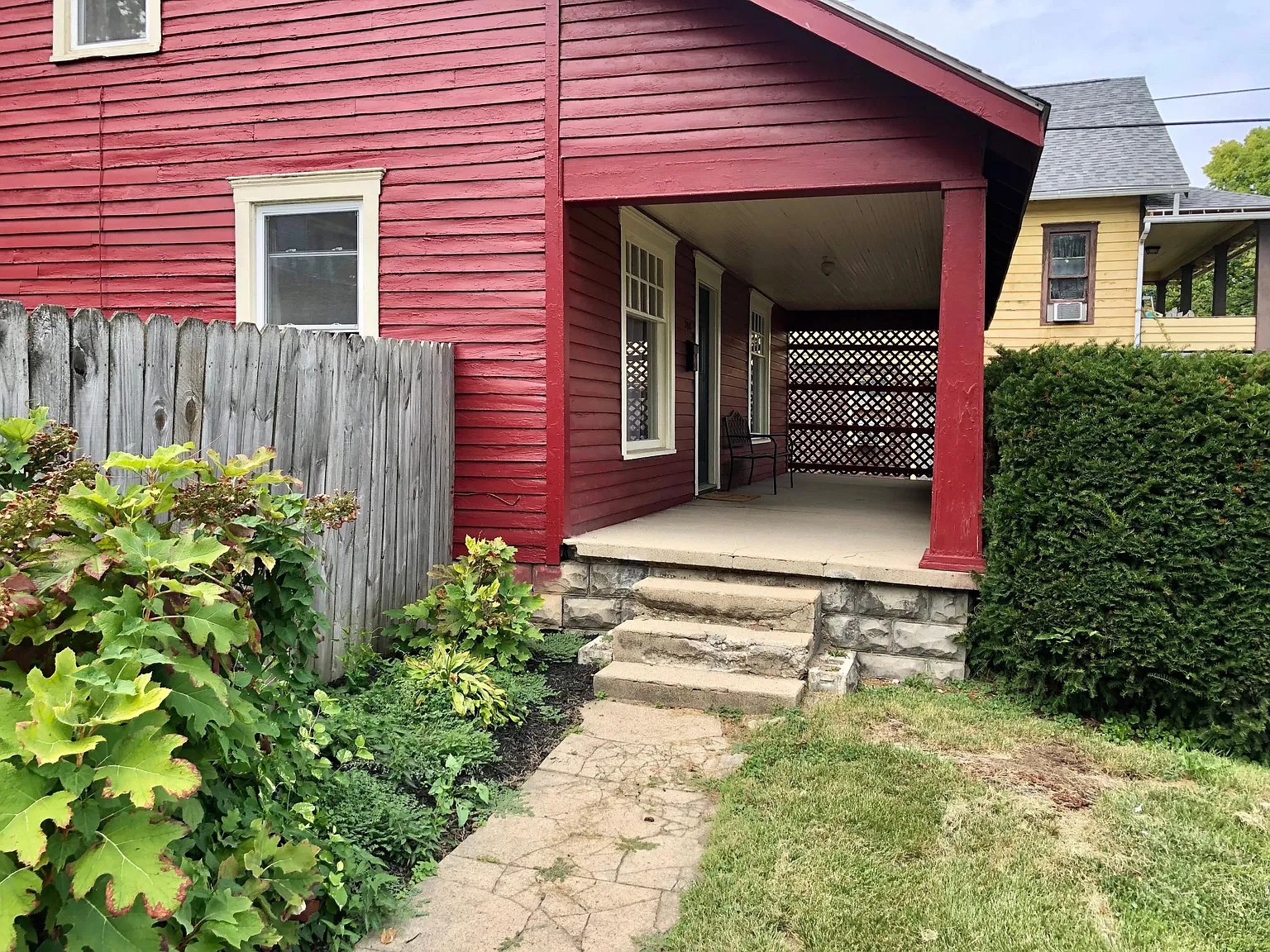 2 bed, 1168 sqft, $925 — Photo 2