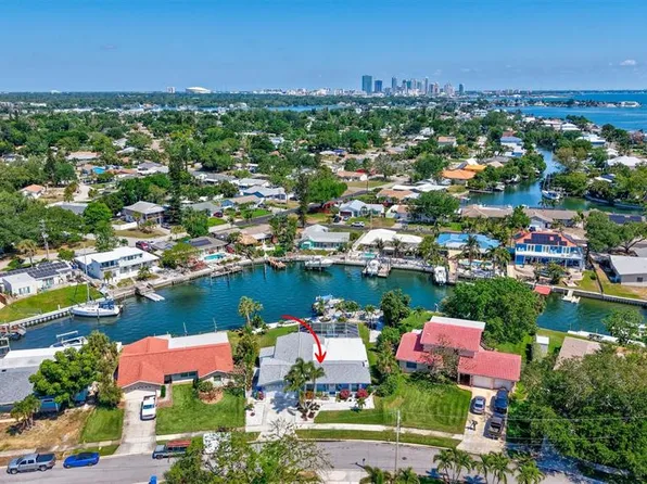 563 Lewis Blvd SE, Saint Petersburg, FL 33705