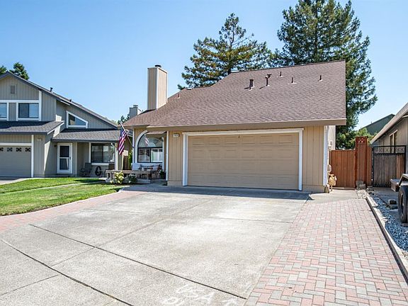 4th image of 7414 Monique Place