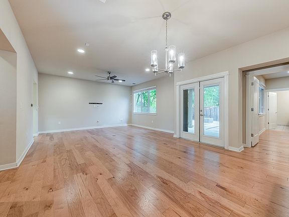 5th image of 4406 Banister Ln #A