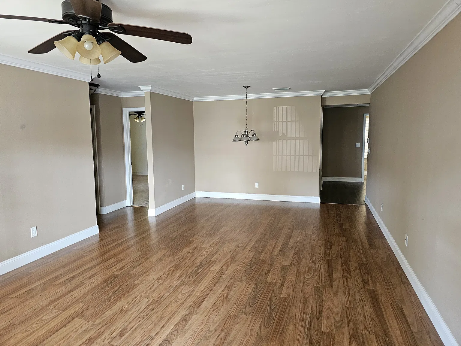 9142 SW 82nd Ter — Photo 3
