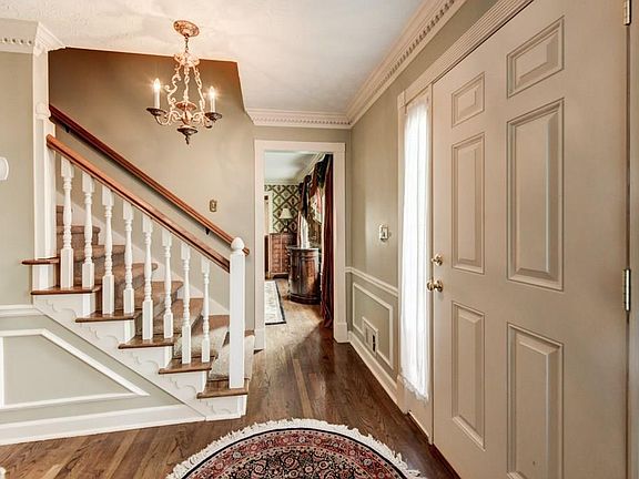 5th image of 4032 Mayflower Ct
