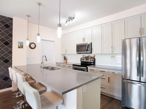200 N Cranfield Cmn SE #103, Calgary, AB T3M 1S2
