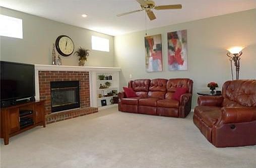 3rd image of 6302 W 158th Pl