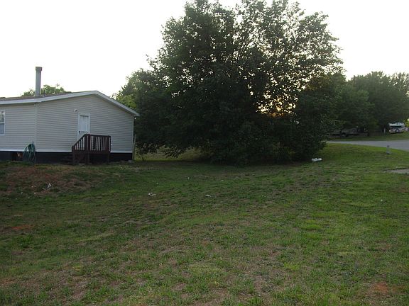 5th image of 5007 Hartford Pl