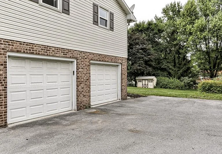 668 Sand Hill Rd — Photo 3