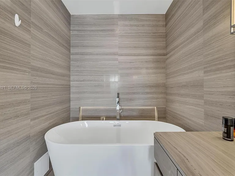 18975 Collins Ave #2802 — Photo 32