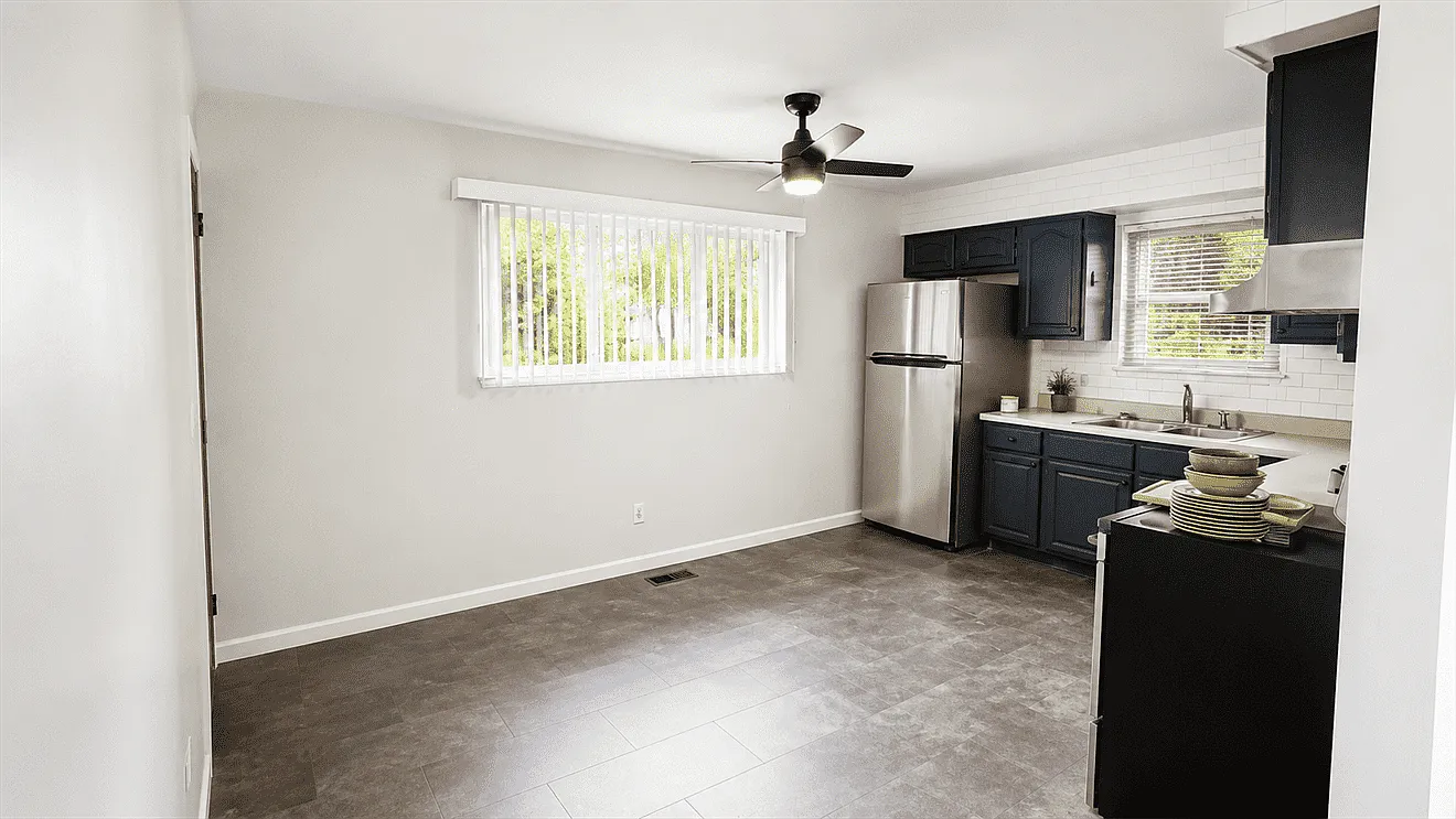 3 bed, 1300 sqft, $1,400 — Photo 3