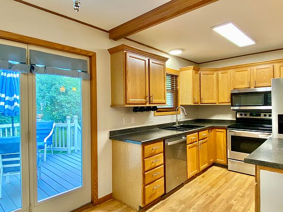 2nd image of 4786 Carrick Rd
