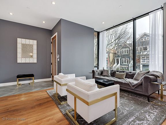 3rd image of 2424 N Janssen Ave #1