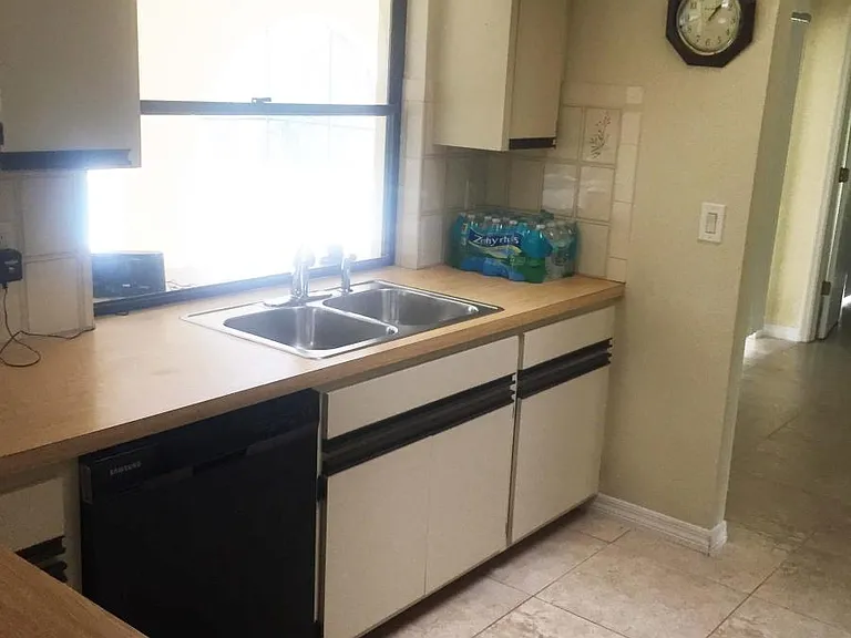 23209 Blackwell Ave — Photo 16