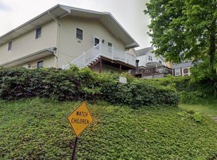 800 Henry St APT 1B, Archbald, PA 18403