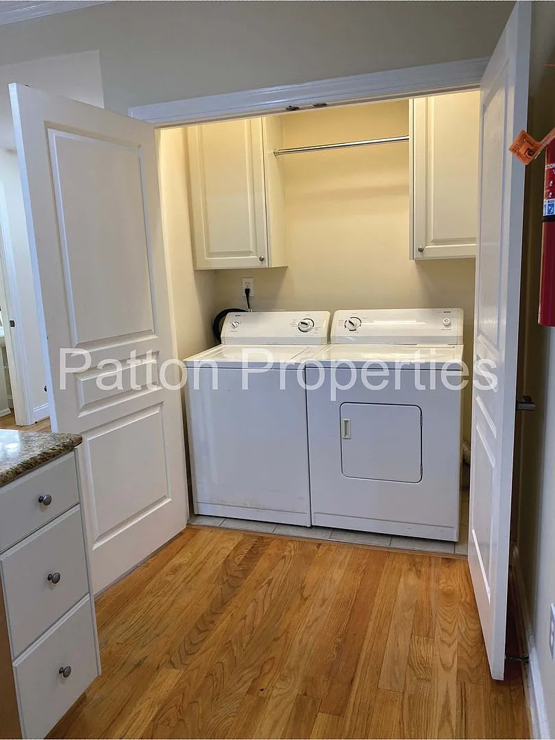 1308 Pulaski St - Inside CoC - R09009-09-12 — Photo 3