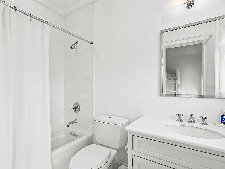 111 Post Ln — Photo 18