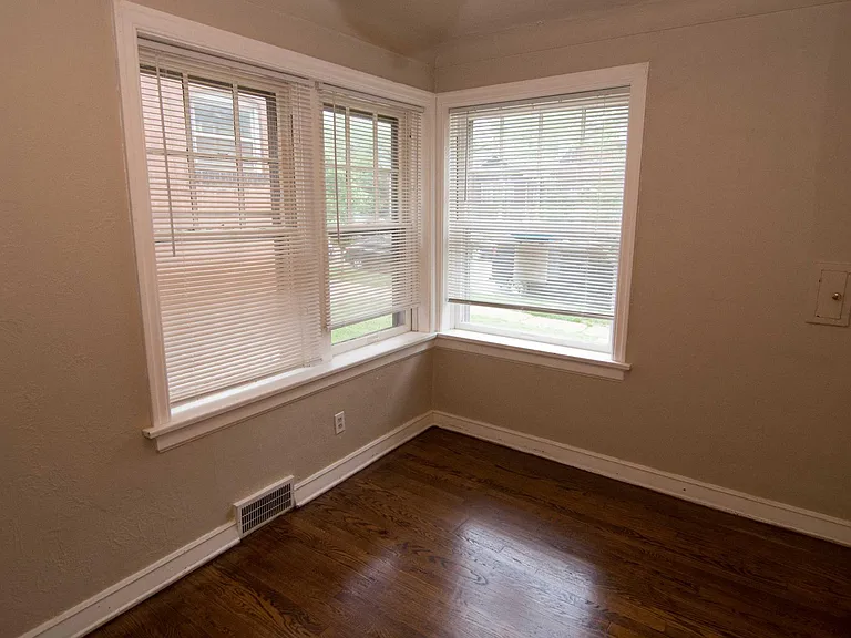 4016 Potomac St — Photo 4