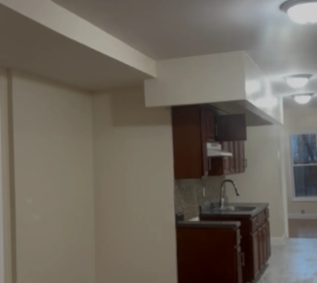 2 bed, 700 sqft, $3,000 — Photo 4