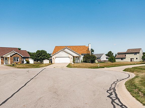2nd image of 306 Rathert Ct