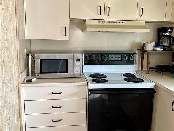 5th image of 27547 Macke DR